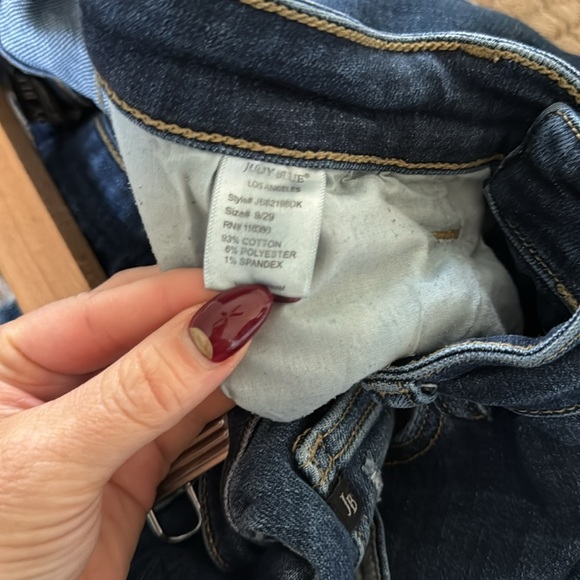 Judy Blue | Boyfriend Fit | 9/29 | Heavily Distressed - Picture 11 of 11
